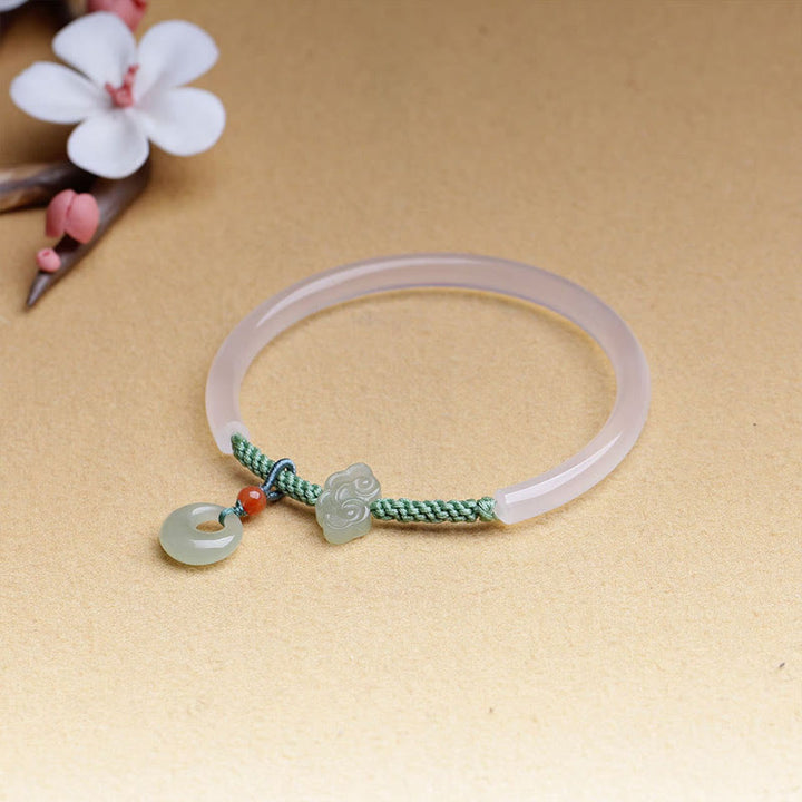 Pulsera con hebilla de paz y nubes auspiciosas con jade hetiano de ágata blanca natural y Buddha Stones
