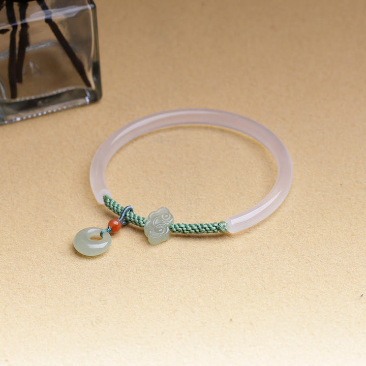 Pulsera con hebilla de paz y nubes auspiciosas con jade hetiano de ágata blanca natural y Buddha Stones