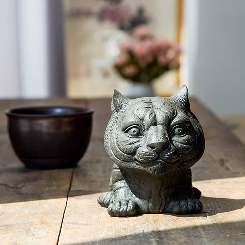 Estatua de resina fundida con óxido de hierro en polvo de tigre pequeña y encantadora hecha a mano con Buddha Stones para decoración del hogar - image 8