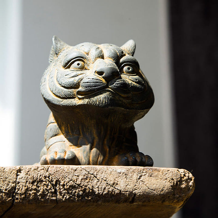 Estatua de resina fundida con óxido de hierro en polvo de tigre pequeña y encantadora hecha a mano con Buddha Stones para decoración del hogar - image 4