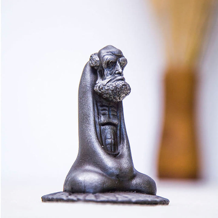 Estatua de resina fundida con óxido de hierro en polvo de Bodhidharma hecha a mano con Buddha Stones para decoración del hogar