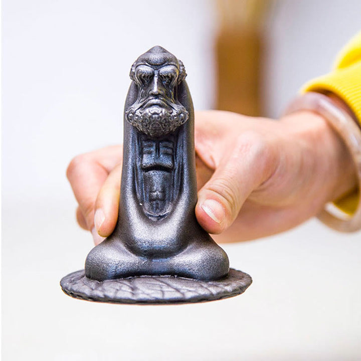 Estatua de resina fundida con óxido de hierro en polvo de Bodhidharma hecha a mano con Buddha Stones para decoración del hogar
