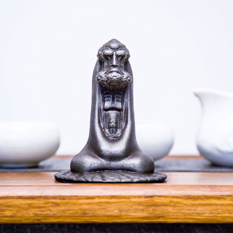 Estatua de resina fundida con óxido de hierro en polvo de Bodhidharma hecha a mano con Buddha Stones para decoración del hogar