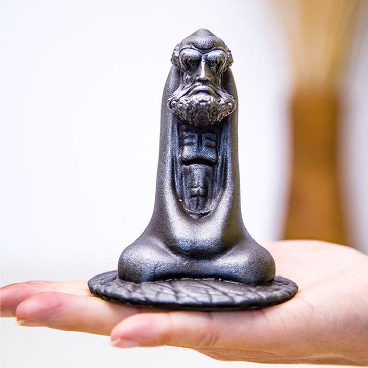 Estatua de resina fundida con óxido de hierro en polvo de Bodhidharma hecha a mano con Buddha Stones para decoración del hogar