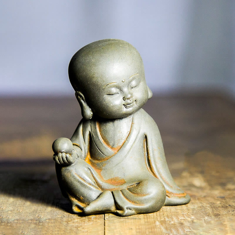 Buddha Stones hechas a mano Ksitigarbha Kwan Yin Guanyin Avalokitesvara Tathagata polvo de hierro estatua de resina fundida óxido decoración del hogar - Versión Rust - Ksitigarbha 10,5 x 8,7 x 6,5 cm - image 1