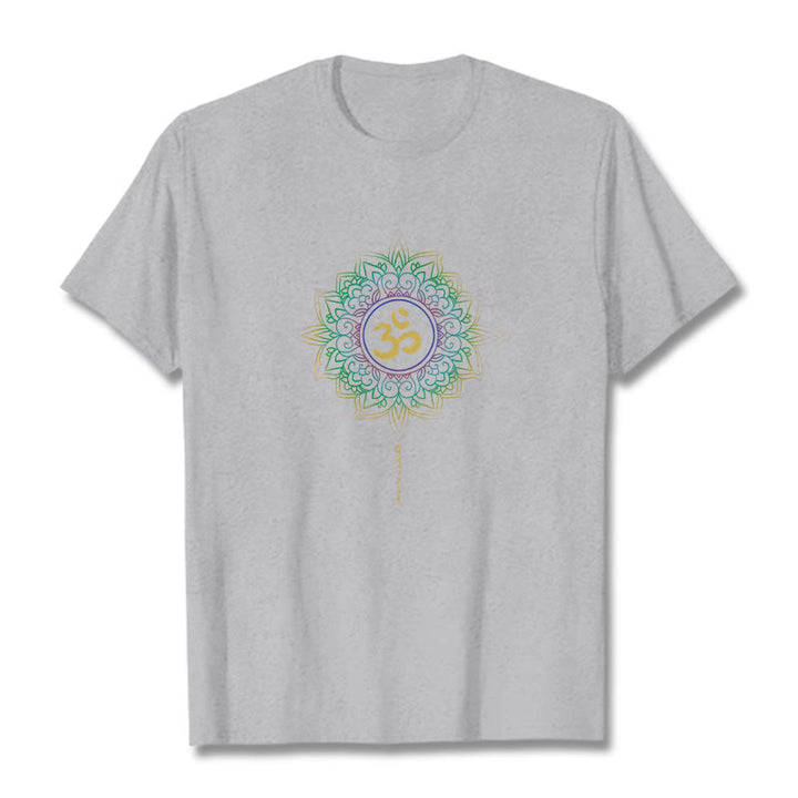 Camiseta de algodón con diseño de loto en degradado verde y amarillo con Buddha Stones OM - Gris claro - 2XL - image 18