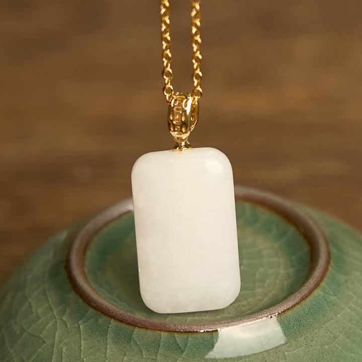 Colgante de collar de prosperidad de plata y jade hetiano con piedras de Buddha Stones