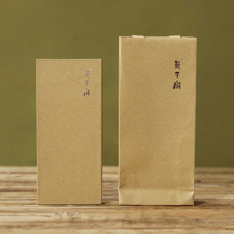 Abanico plegable de bambú de mano con grullas de flores de ciruelo y Buddha Stones