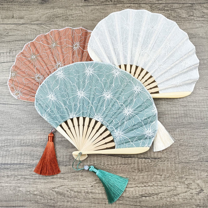 Abanico plegable de bambú de mano con borlas y forma de concha con bordado de flores grandes y retro con Buddha Stones - image 15