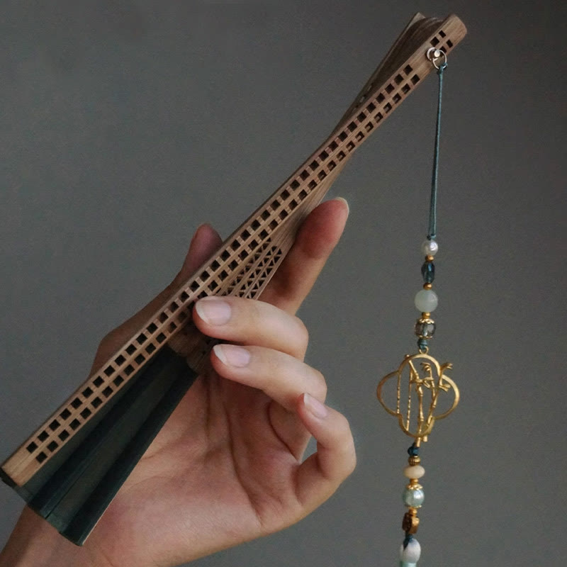 Buddha Stones Abanico plegable de bambú de mano con borlas y canalé hueco de seda verde oscuro - image 16