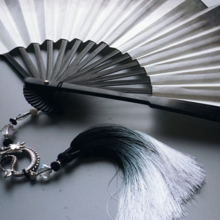 Buddha Stones Abanico plegable de bambú de mano con papel de arroz degradado en tinta blanca y negra - image 9