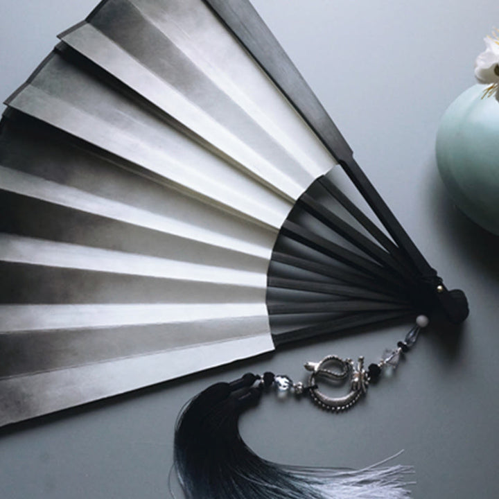 Buddha Stones Abanico plegable de bambú de mano con papel de arroz degradado en tinta blanca y negra - image 7