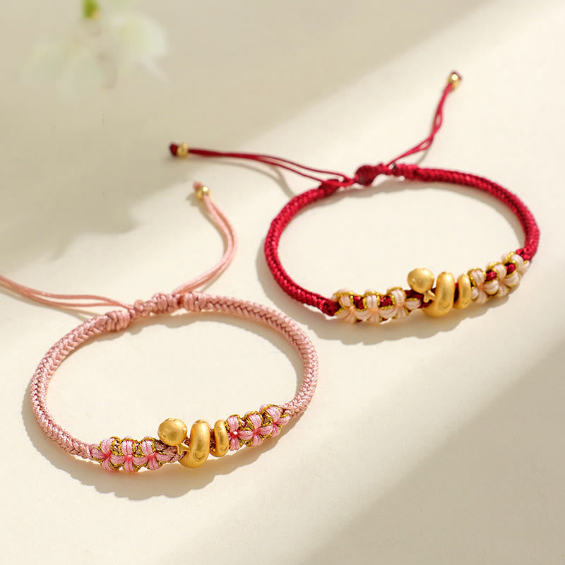 Pulsera de la suerte con forma de corazón y flor de durazno con hilo rojo del año de la serpiente en plata de ley 999 hecha a mano con Buddha Stones