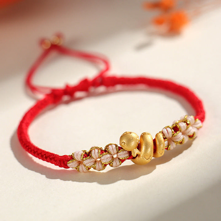 Pulsera de la suerte con forma de corazón y flor de durazno con hilo rojo del año de la serpiente en plata de ley 999 hecha a mano con Buddha Stones