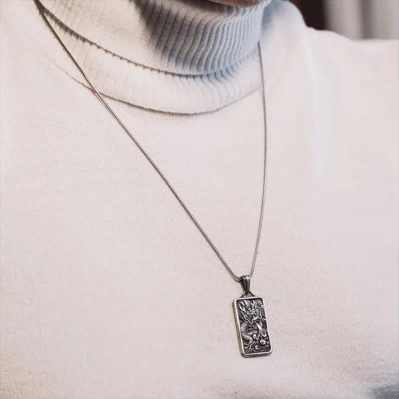 Collar con colgante de dragón de estaño puro con Buddha Stones para protegerse del éxito