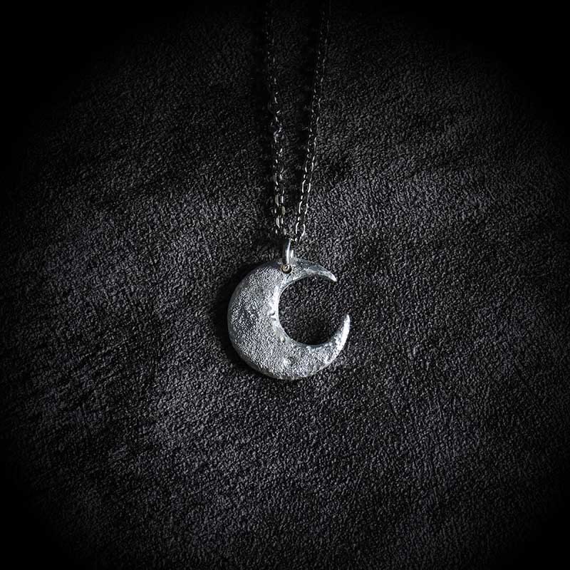 Collar con colgante de equilibrio de luna de plata de ley 999 con Buddha Stones - image 2