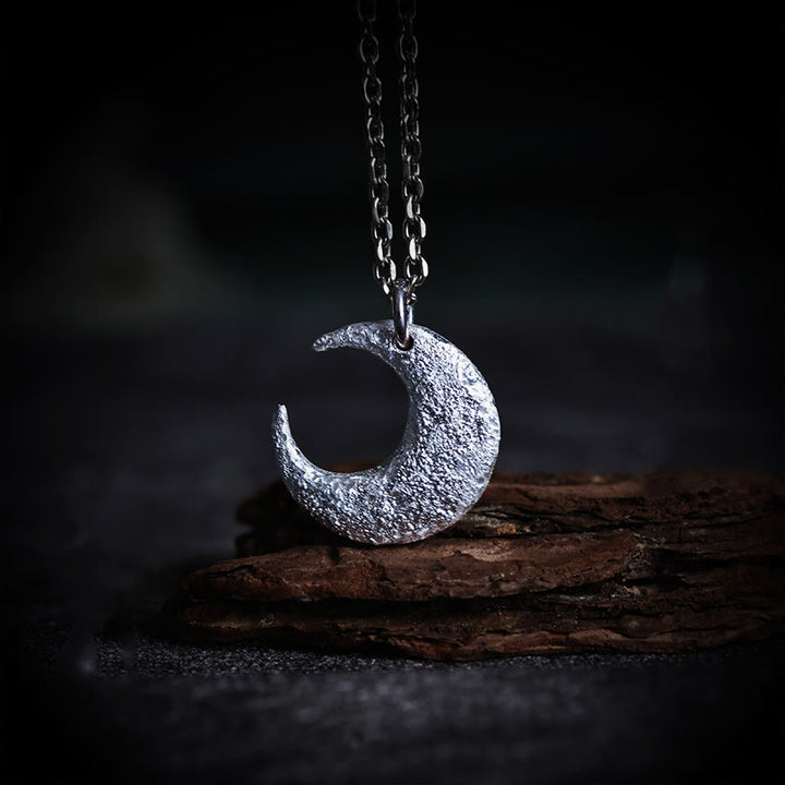 Collar con colgante de equilibrio de luna de plata de ley 999 con Buddha Stones - Cadena de acero de titanio y plata de ley 999 - image 0