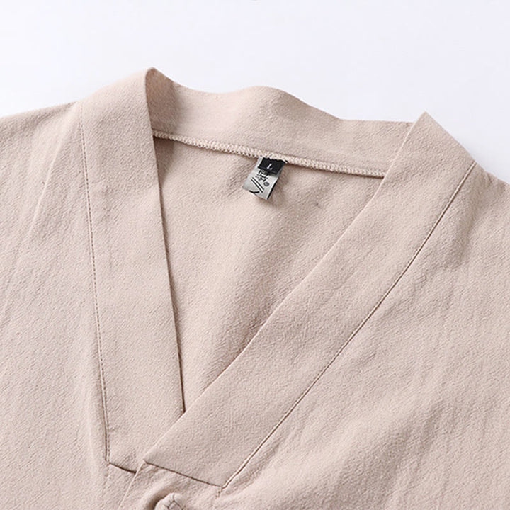 Buddha Stones Camisa informal de lino y algodón con botones delanteros y mangas tres cuartos de color liso para hombre con bolsillos - image 3