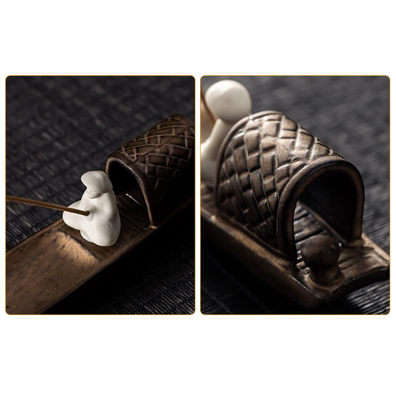 Quemador de incienso de cerámica marrón con forma de pescador y curación zen con Buddha Stones - image 8