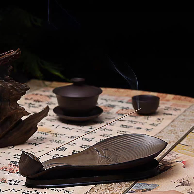 Quemador de incienso de cerámica marrón con forma de vaina de loto y Buddha Stones para curación zen - image 9