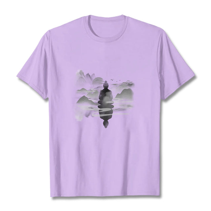 Camiseta de algodón con estampado de Buda sentado en las montañas y Buddha Stones meditando - Ciruela - 2XL - image 15