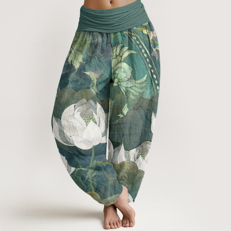 Pantalones harén informales con cintura elástica para mujer con estampado de hojas de loto blanco y Buddha Stones - Verdemar - US22，UK/AU26，EU54 (6XL) - image 1