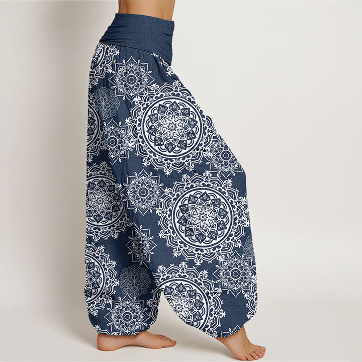 Pantalón tipo harem de cintura elástica para mujer, de algodón blanco con diseño de mandala floral y Buddha Stones. - image 8