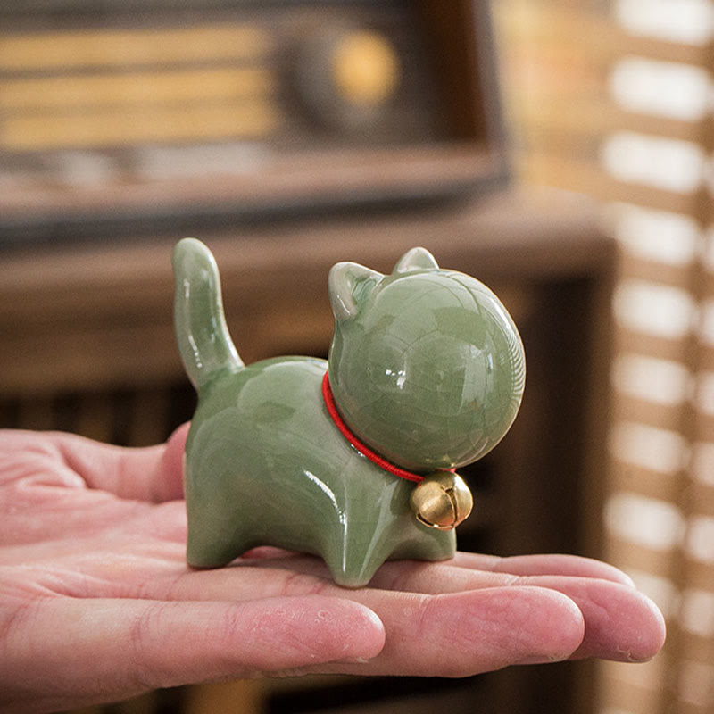 Figura decorativa de cerámica para escritorio del hogar con forma de gato y campana de la suerte en Buddha Stones - image 5