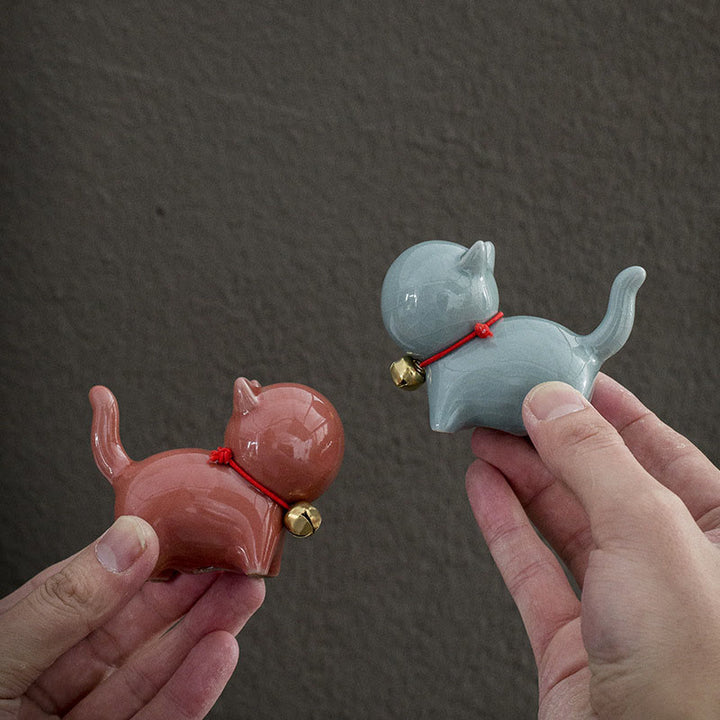 Figura decorativa de cerámica para escritorio del hogar con forma de gato y campana de la suerte en Buddha Stones - image 19