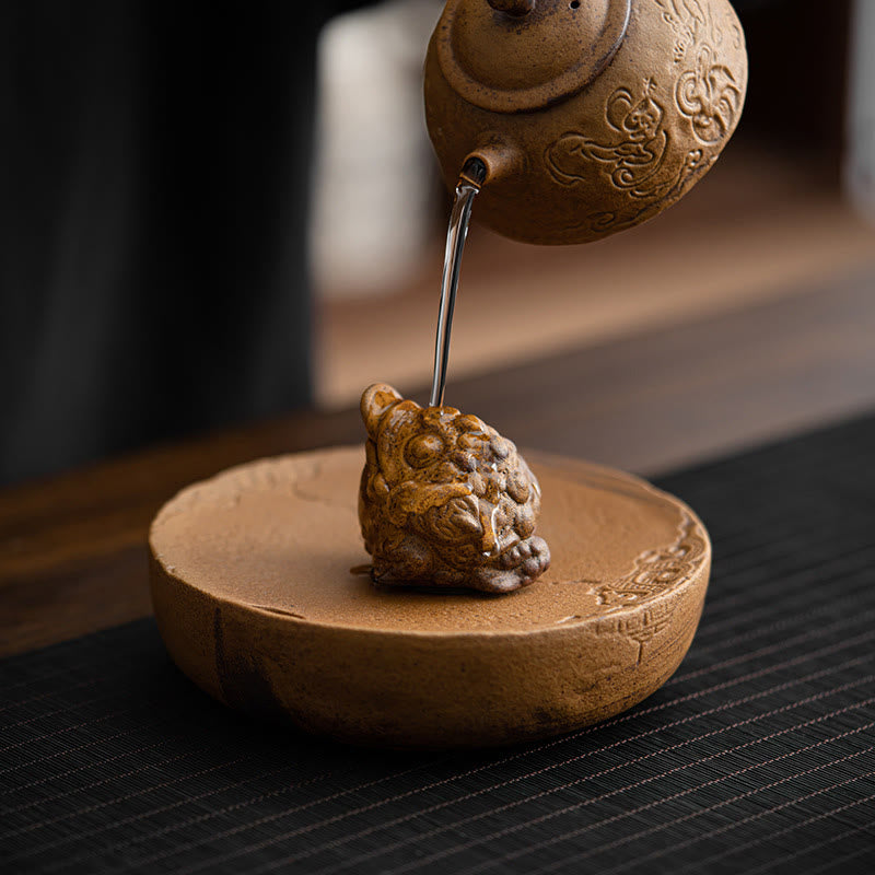 Figura decorativa de cerámica para escritorio del hogar con forma de gato de pie en miniatura con forma de rana y Buddha Stones - image 13