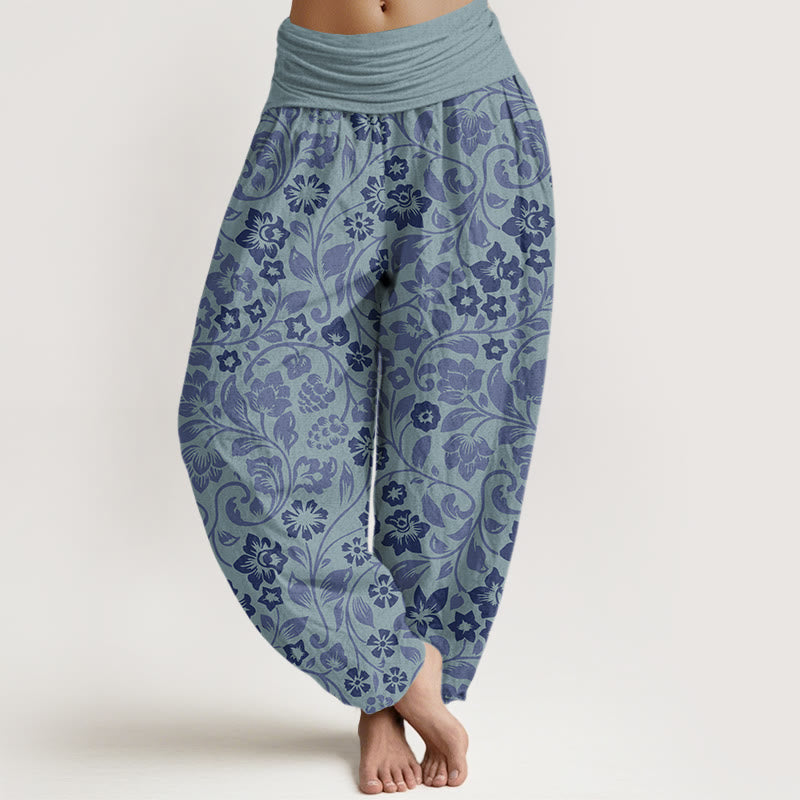 Pantalones harén de cintura elástica para mujer con ramas entrelazadas y pequeñas flores y Buddha Stones - Azul acero - US22，UK/AU26，EU54 (6XL) - image 7