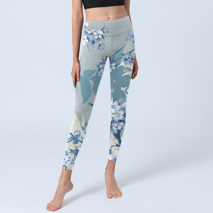 Leggings de yoga para mujer con estampado de flores blancas y azules y Buddha Stones - image 6