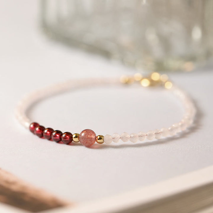 Pulsera de energía curativa con cuentas ultrafinas de cuarzo rosa, granate y cuarzo fresa de 2 mm de Buddha Stones