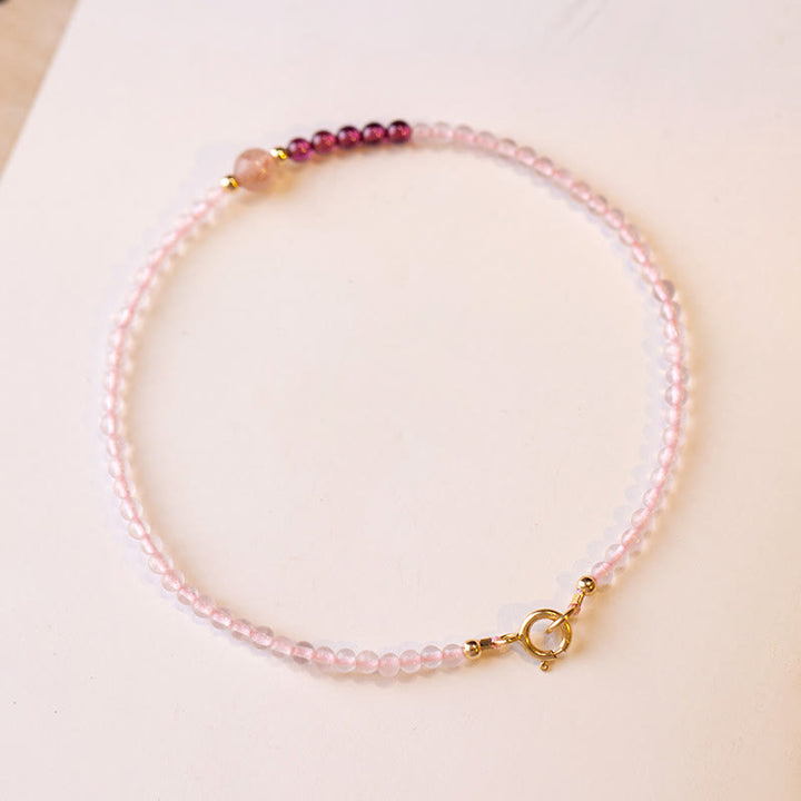 Pulsera de energía curativa con cuentas ultrafinas de cuarzo rosa, granate y cuarzo fresa de 2 mm de Buddha Stones