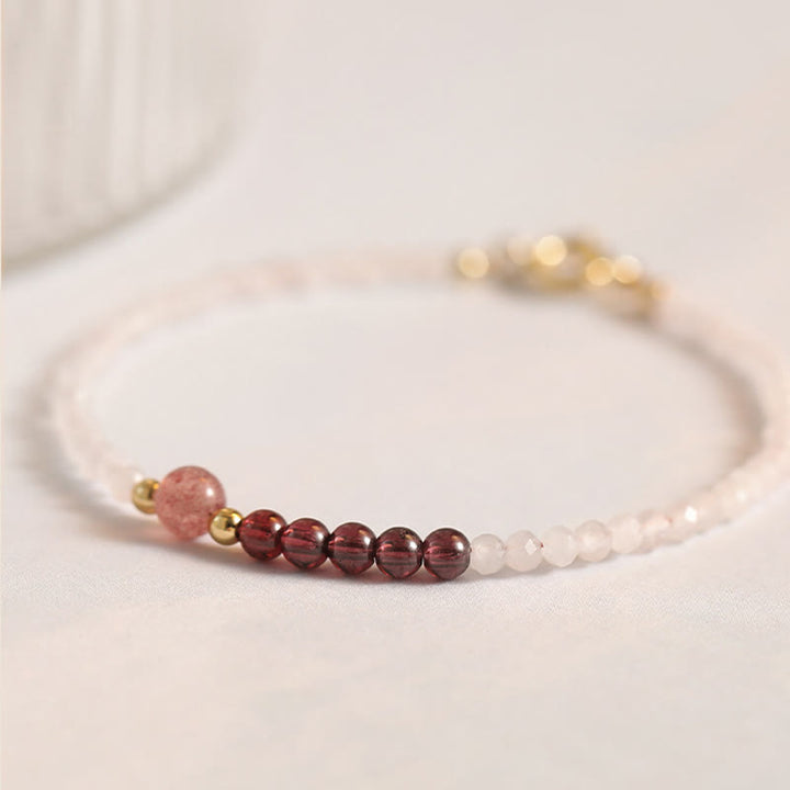 Pulsera de energía curativa con cuentas ultrafinas de cuarzo rosa, granate y cuarzo fresa de 2 mm de Buddha Stones
