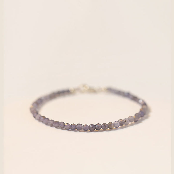 Pulsera de comunicación de cobre bañada en oro de 14 k con cuentas ultrafinas de iolita y amatista de 3 mm y Buddha Stones - Iolita de 3 mm (circunferencia de la muñeca: 16 cm) - image 0