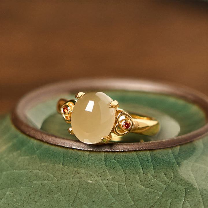 Anillo abierto de cobre con forma de corazón y jade hetiano natural con Buddha Stones