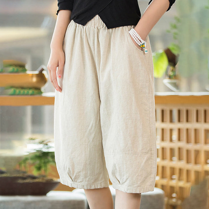 Pantalones cortos casuales de algodón y ramio de color liso con bolsillos para mujer de Buddha Stones