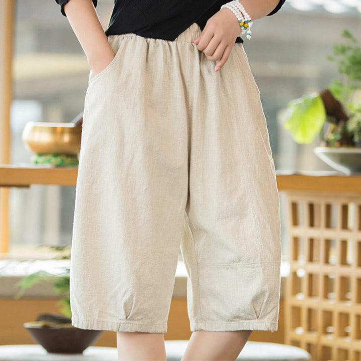 Pantalones cortos casuales de algodón y ramio de color liso con bolsillos para mujer de Buddha Stones