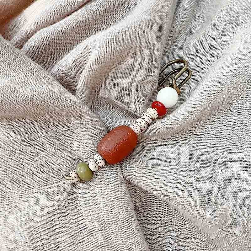 Broche de armonía tranquila con semillas de ágata y Buddha Stones Bodhi