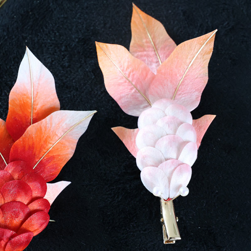Broche para el pelo con forma de pez koi rojo y flores de terciopelo de Yangzhou hecho a mano con Buddha Stones