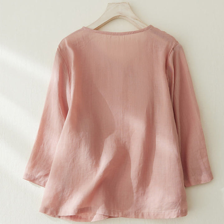 Camisa casual de manga tres cuartos para mujer con bordado de plantas y diseño de Buddha Stones. - image 1