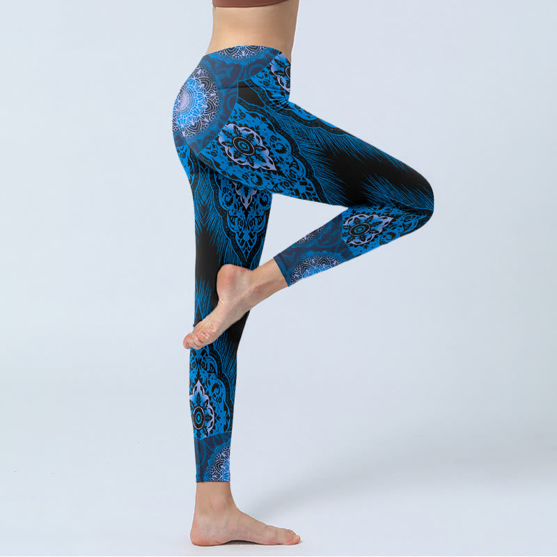 Leggings de yoga para mujer con estampado de plumas de mandala azul y Buddha Stones - image 4