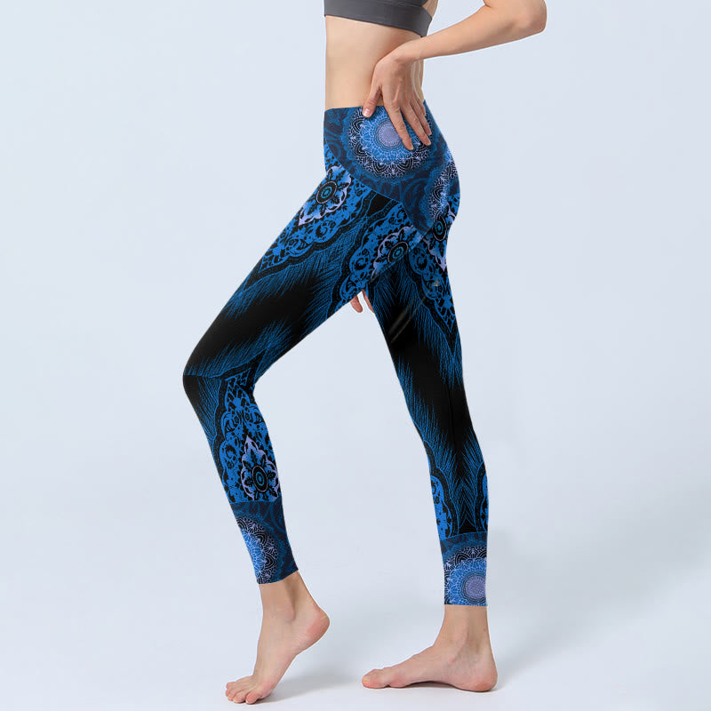 Leggings de yoga para mujer con estampado de plumas de mandala azul y Buddha Stones - image 2
