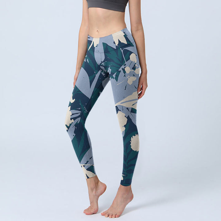Leggings de yoga para mujer con estampado de hojas de plantas azules y Buddha Stones - Azul acero claro - US18，UK/AU22，EU50 (4XL) - image 0