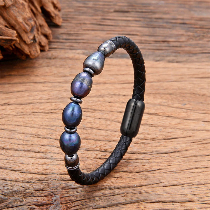 Pulsera de cuero y titanio con hebilla de acero hecha a mano con perlas de forma irregular y Buddha Stones