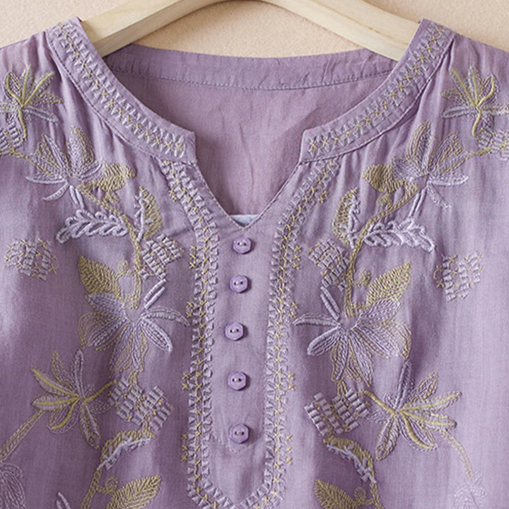 Camisa de algodón de manga corta con cuello en V y diseño de plantas bordadas informales con Buddha Stones para mujer - image 2