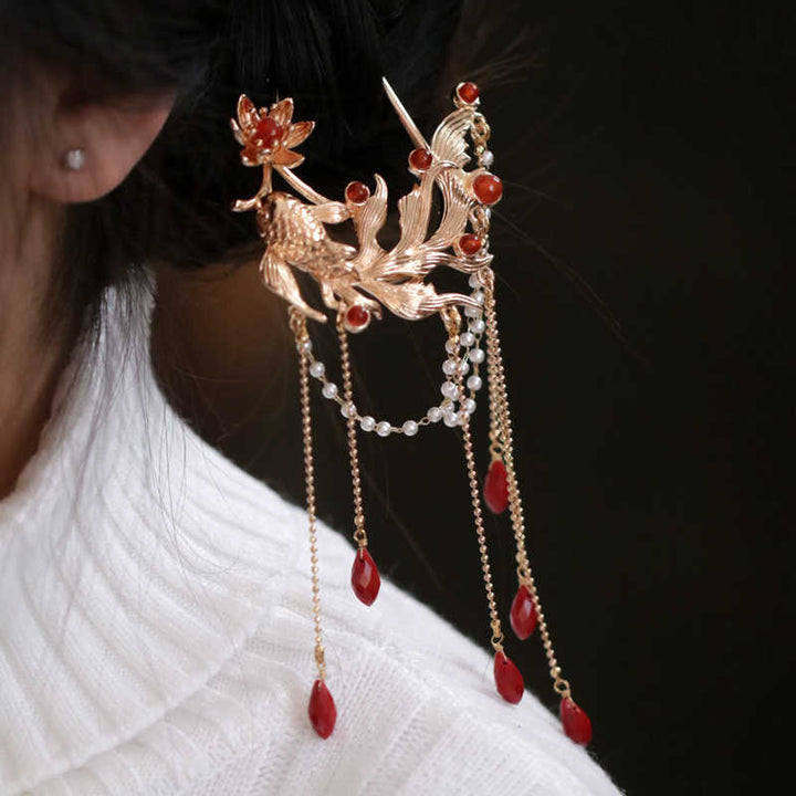 Horquilla para el pelo con borlas de flores de pez koi de estilo chino con Buddha Stones y ágata roja bañada en oro y cobre