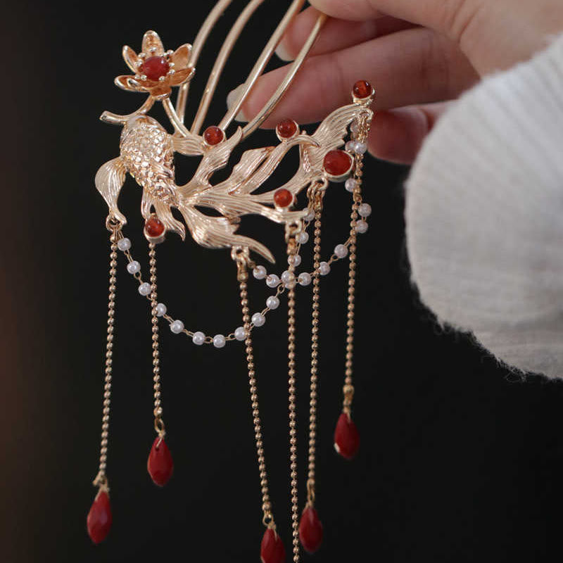 Horquilla para el pelo con borlas de flores de pez koi de estilo chino con Buddha Stones y ágata roja bañada en oro y cobre