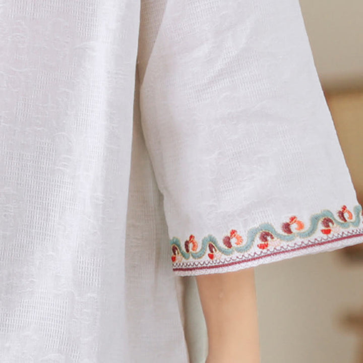 Camisa de lino y algodón con mangas tres cuartos y cuello redondo para mujer con diseño informal de jacquard y botones de rana de Buddha Stones - image 11